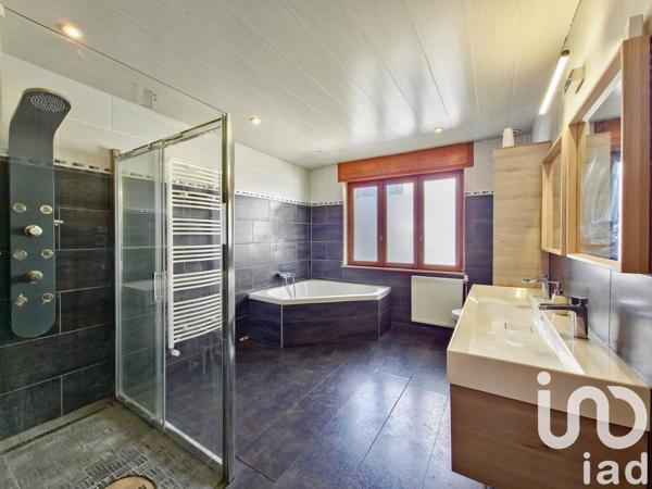 Maison 7 pièces de 140 m² à Metz (57050)