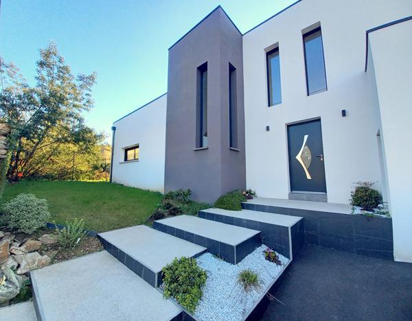 Maison Contemporaine Le Loroux Bottereau 6 pièce(s) 150m²