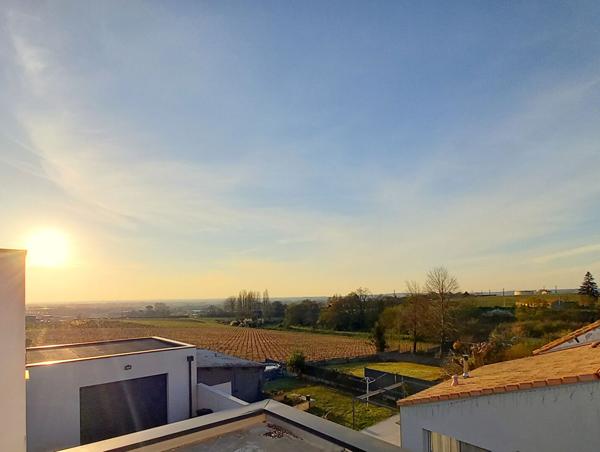 Maison Contemporaine Le Loroux Bottereau 6 pièce(s) 150m²