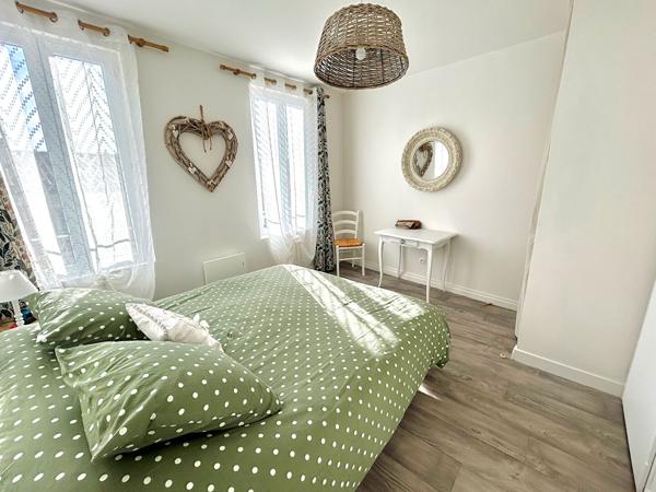 Appartement - T2 bis - 50m2 - Marché central La Rochelle 299 000 € **  - Référence  MR756E