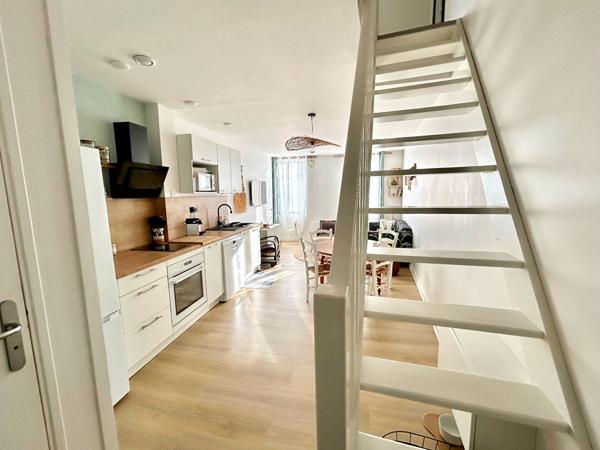 Appartement - T2 bis - 50m2 - Marché central La Rochelle 299 000 € **  - Référence  MR756E