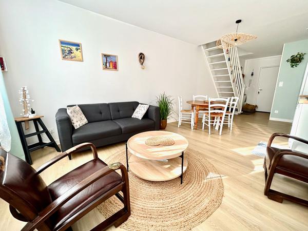 Appartement - T2 bis - 50m2 - Marché central La Rochelle 299 000 € **  - Référence  MR756E