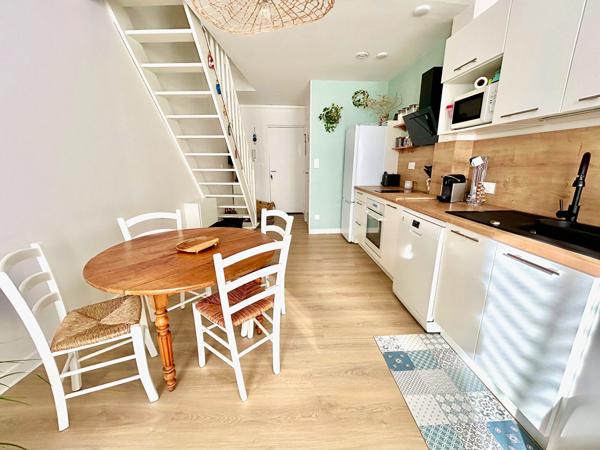 Appartement - T2 bis - 50m2 - Marché central La Rochelle 299 000 € **  - Référence  MR756E