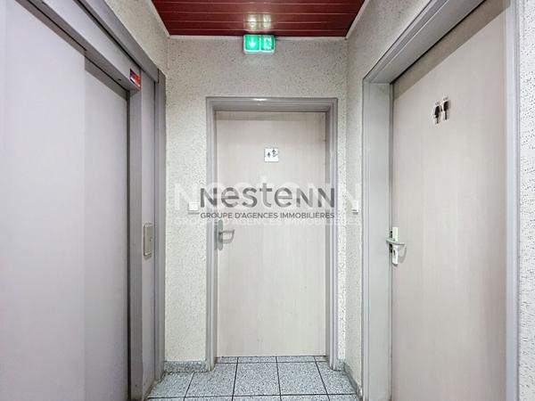 Bureaux Limoges centre ville, proximité gare des Bénédictins, Limoges 242 m2, 2 places de parking, ascenseur.