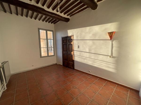 A LOEUR - APPARTEMENT - TYPE 2/3 - 65 M² - CENTRE VILLE HISTORIQUE