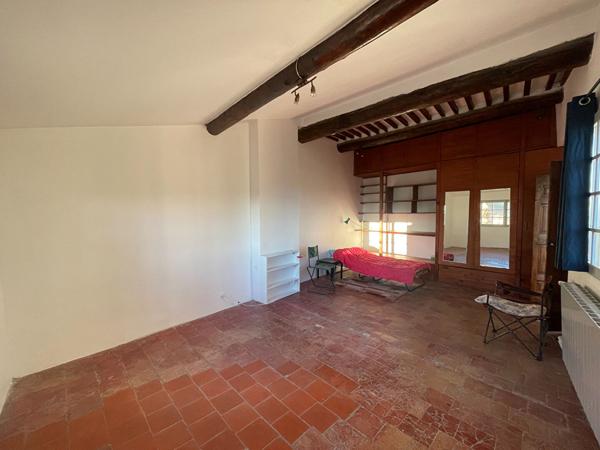 A LOEUR - APPARTEMENT - TYPE 2/3 - 65 M² - CENTRE VILLE HISTORIQUE