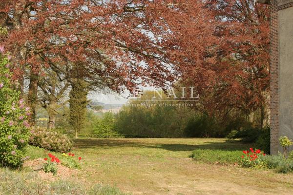 RARE ENSEMBLE IMMOBILIER, en partie classé Monument Historique, DANS LE PERCHE
