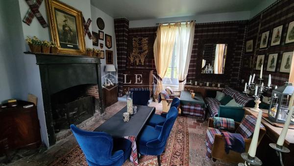 RARE ENSEMBLE IMMOBILIER, en partie classé Monument Historique, DANS LE PERCHE