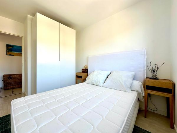 SUPERBE APPARTEMENT DE 63 M2 AVEC GRANDE TERRASSE ET VUE MER