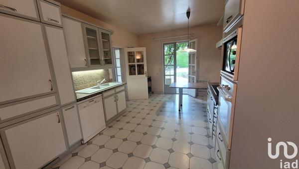 Maison 5 pièces de 160 m² à Carpentras (84200)