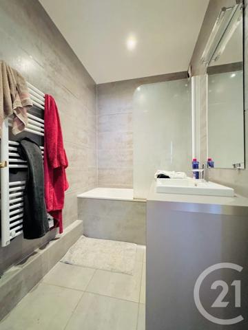 Appartement 3 à vendre  3 pièces - 68,44 m 2   STRASBOURG  - 67