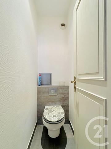 Appartement 3 à vendre  3 pièces - 68,44 m 2   STRASBOURG  - 67