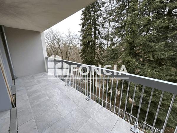 Location Appartement 4 pièces 94.12 m² - 685 RUE DES COMBES Chambery 73000