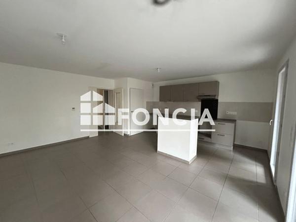 Location Appartement 4 pièces 94.12 m² - 685 RUE DES COMBES Chambery 73000