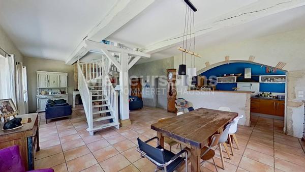 Maison avec une activité chenil