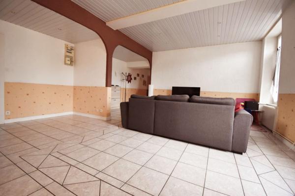 Achat appartement près de SELONCOURT - 6 pièce(s) - 118 m² - 72 500 €