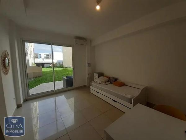 Appartement à louer 1 pièce 22.74m² Saint-Denis (97490)