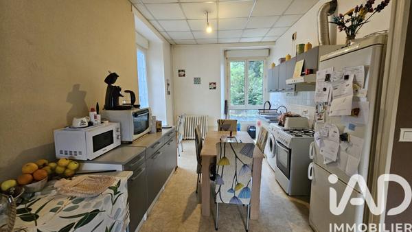 Immeuble à vendre 265 m² Vic-sur-Cère