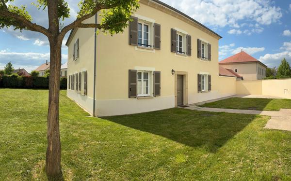 Maison à vendre    8 pièces •  Bailly-Romainvilliers