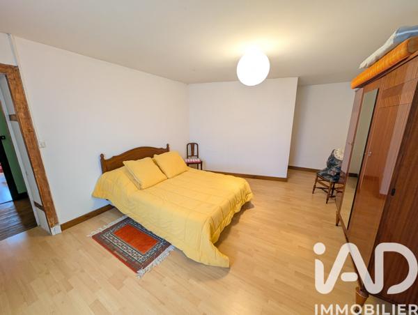 Maison à vendre 7 pièces 170 m² Lussac-les-Châteaux