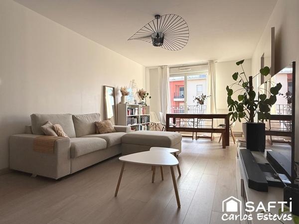Appartement quatre pièces dans quartier récent
