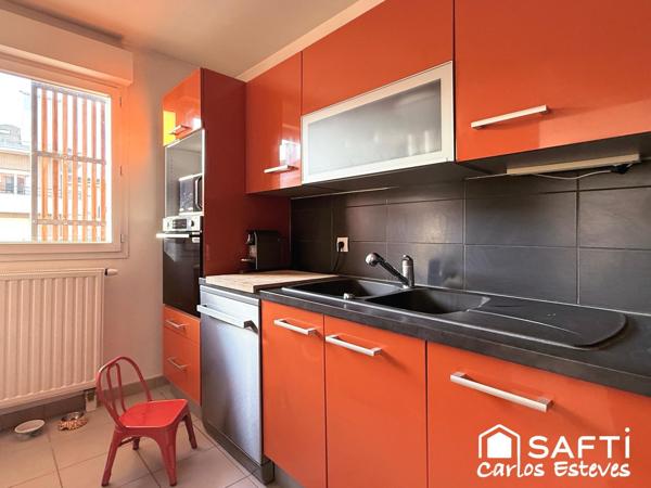 Appartement quatre pièces dans quartier récent