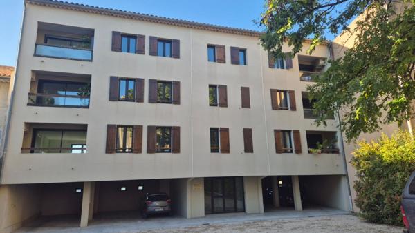 Appartement Carpentras 3 pièce(s) 73.4 m2    185 000