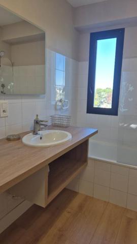 Appartement Carpentras 3 pièce(s) 73.4 m2    185 000