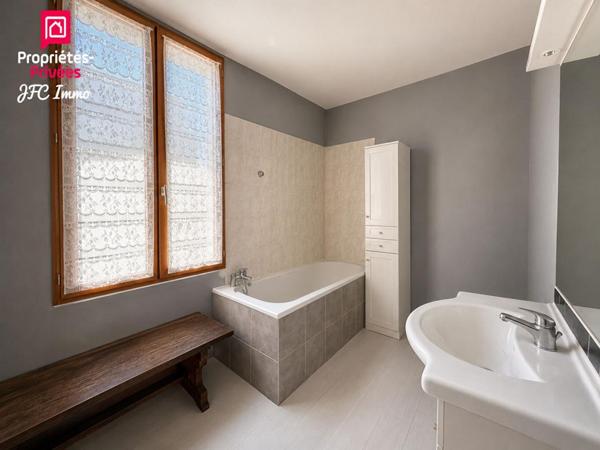 Maison Laversine 7 pièce(s) 140 m2 + dépendances