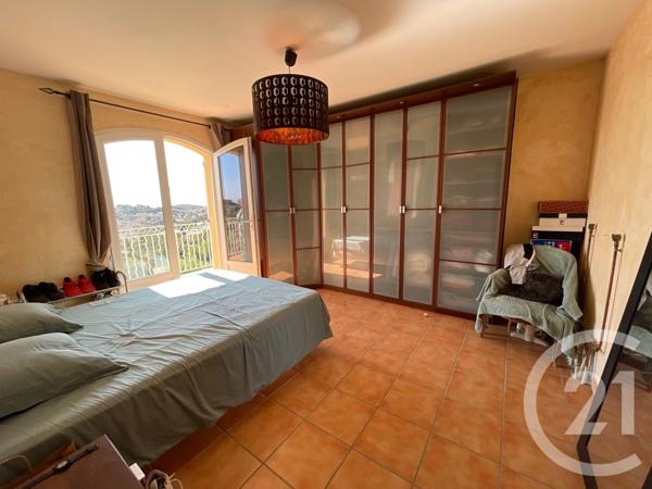 Maison à vendre  10 pièces - 221,26 m2 OLLIOULES - 83