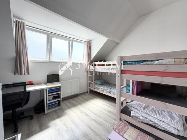 Maison 5 pièce(s) 3 chambre(s) 103 m²