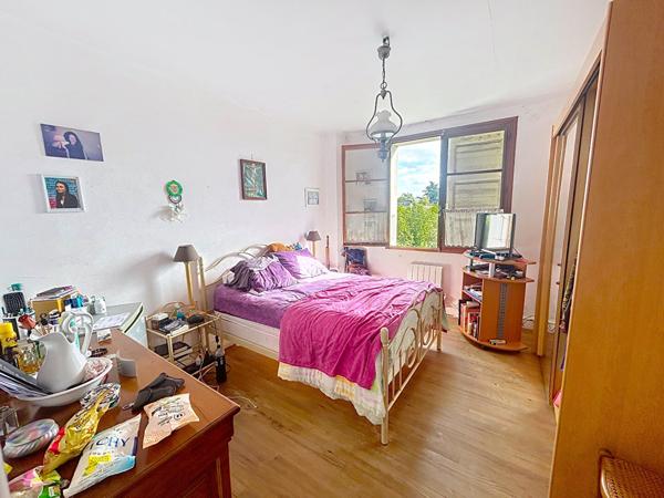 OPPORTUNITÉ RARE : MAISON + 2 GARAGES SUR 2600 M² PLAT CONSTRUCTIBLE / CENDRESSES PAMIERS