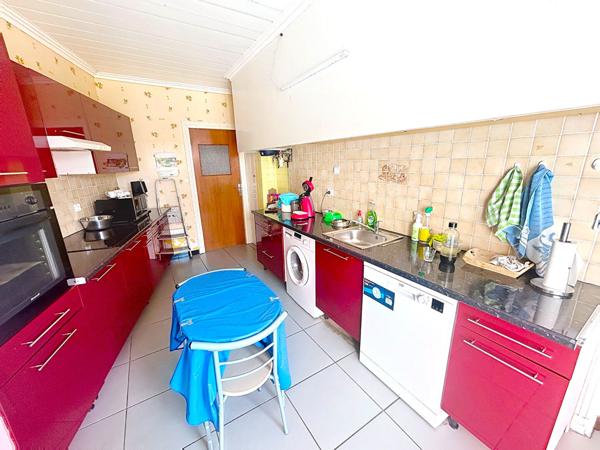 OPPORTUNITÉ RARE : MAISON + 2 GARAGES SUR 2600 M² PLAT CONSTRUCTIBLE / CENDRESSES PAMIERS