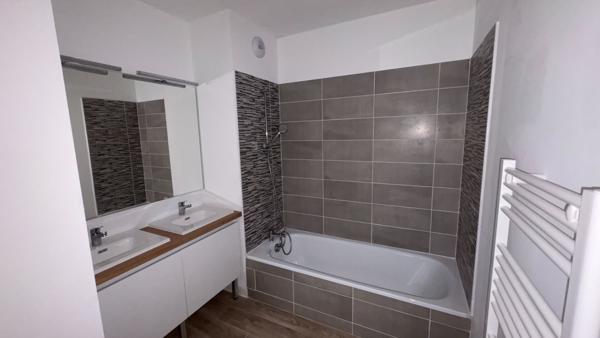 Appartement Castelnaudary 3 pièce(s) 59.83 m2
