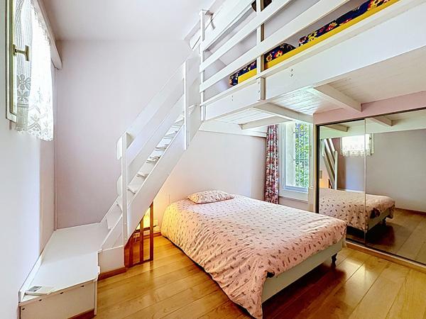 Les Angles - Maison T4 de 120 m², grand garage et 650 m² de terrain.
