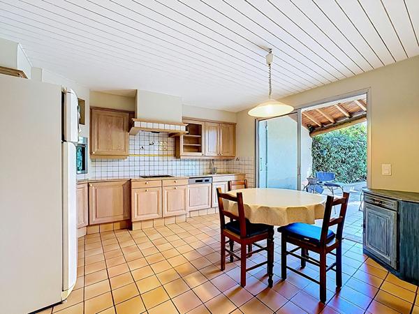 Les Angles - Maison T4 de 120 m², grand garage et 650 m² de terrain.