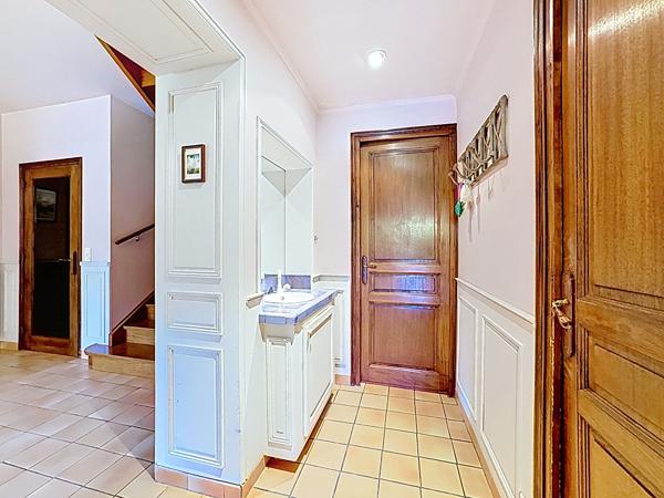 Les Angles - Maison T4 de 120 m², grand garage et 650 m² de terrain.