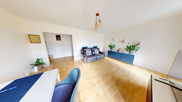 Appartement Asnieres Sur Seine 3 pièce(s) 72.80 m2 avec balcon