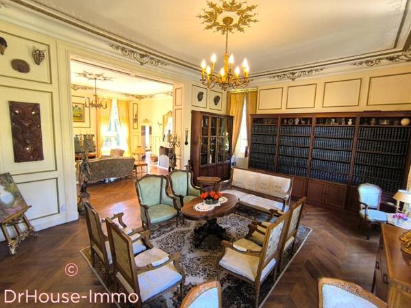 Château à vendre 30 pièces de 1 550 m²
