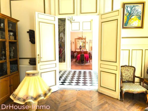 Château à vendre 30 pièces de 1 550 m²