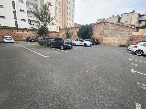 Parking / Box à louer à Toulouse (31300)
