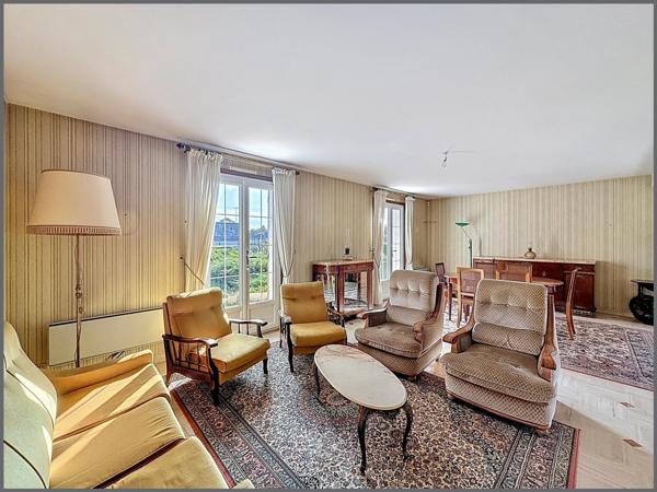 Maison familliale 3 chambres, proche des commodités à pied