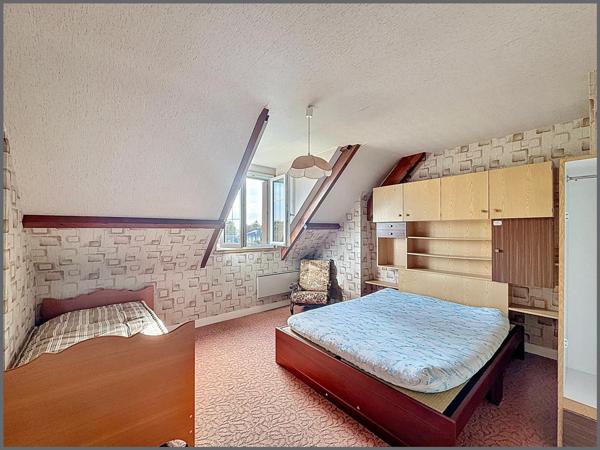 Maison familliale 3 chambres, proche des commodités à pied