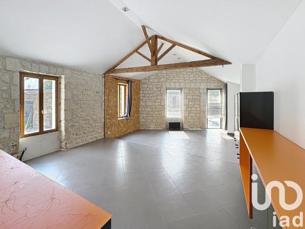 Maison de ville 3 pièces de 84 m² à Gond-Pontouvre (16160)