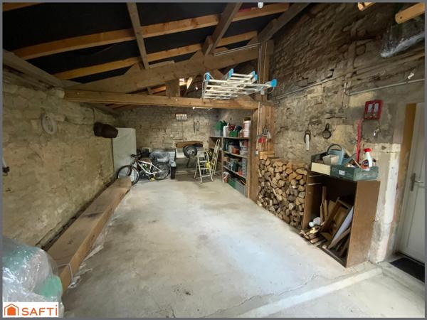 ANCIENNE FERME RENOVEE SANS TRAVAUX , HAVRE DE PAIX, TERRAIN PLAT ET ARBORE 3400 M2