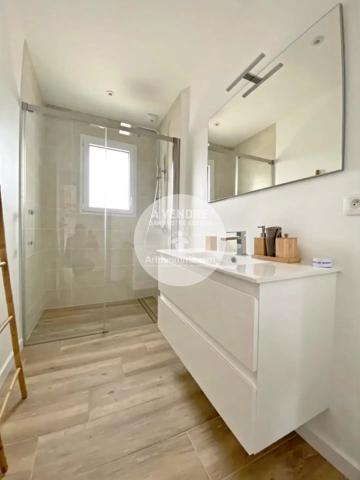 Vente                                                      Maison
                        
                     4 pièces                      90 m2                     à La Bernerie-en-Retz