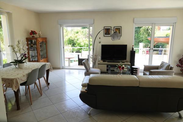 Louveciennes (78430) Maison Gare de Louveciennes