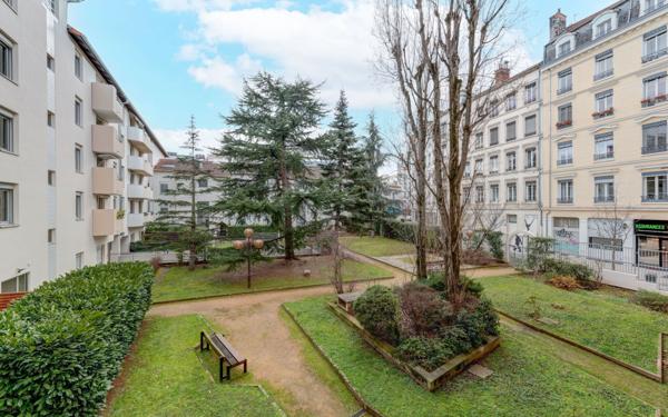 Appartement à vendre    6 pièces • 152 m2 Lyon 3