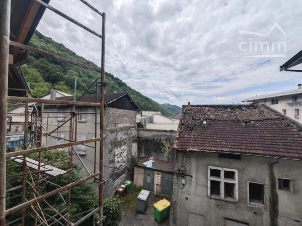 Immeuble de 400 m² sur une parcelle de 229 m² cadastrée E868