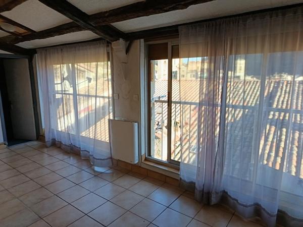 A saisir appartement au centre du village